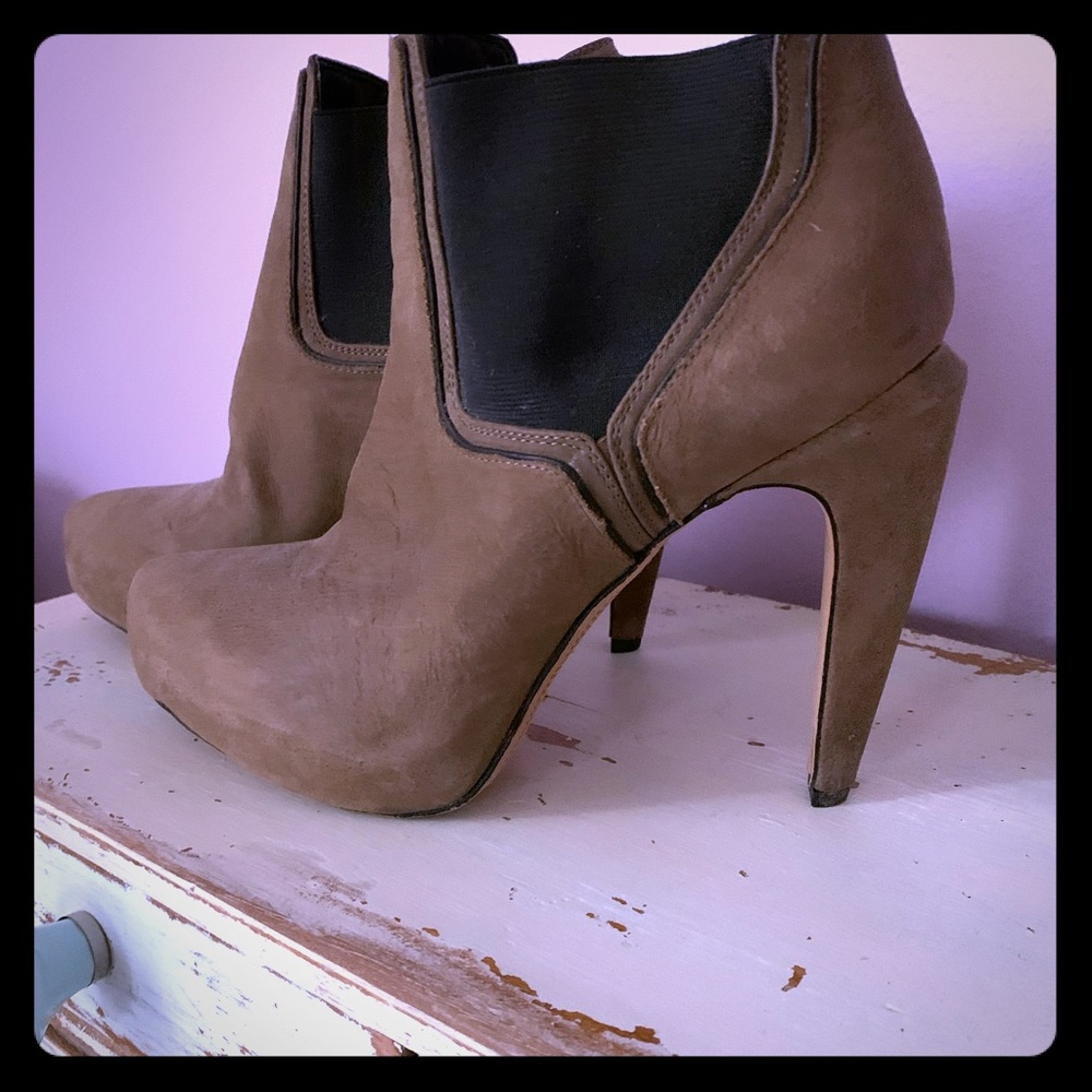 Sam Edelman olive green platform ankle boots